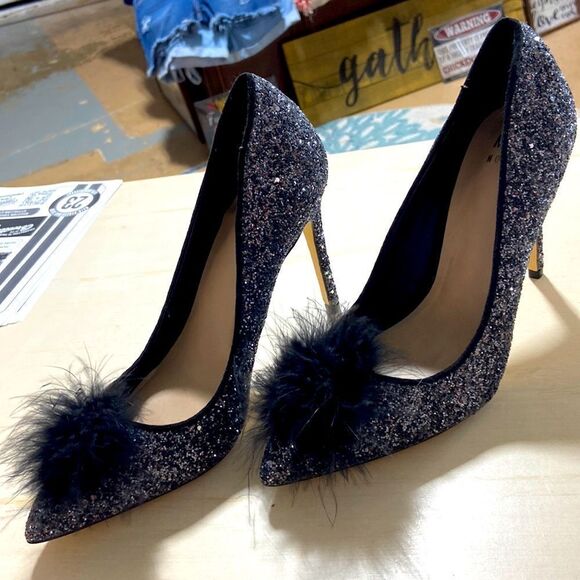 Glitter Party Shoes‎ - Picture 1 of 9